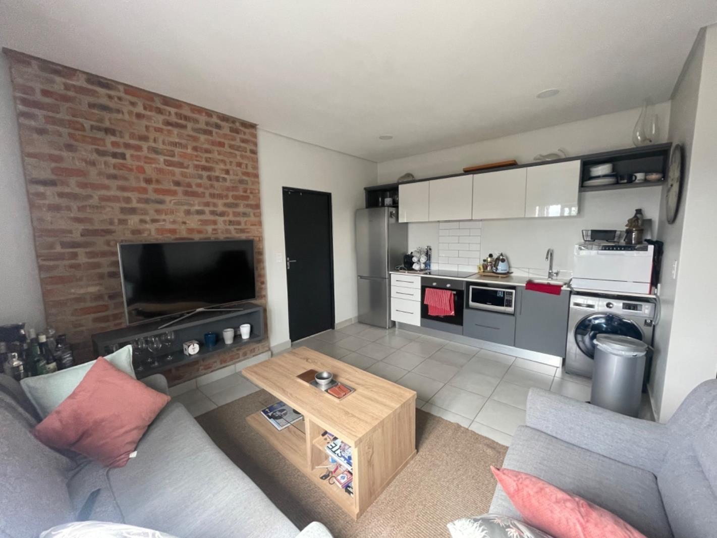 1 Bedroom Apartment in Menlo Park