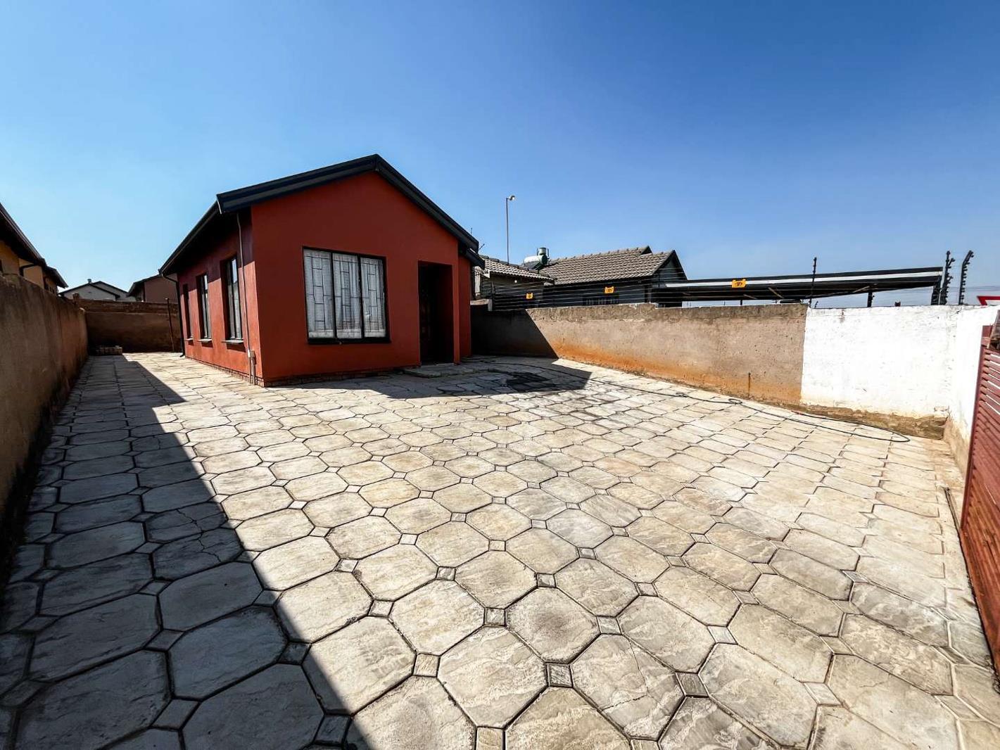 3 Bedroom House in Soshanguve