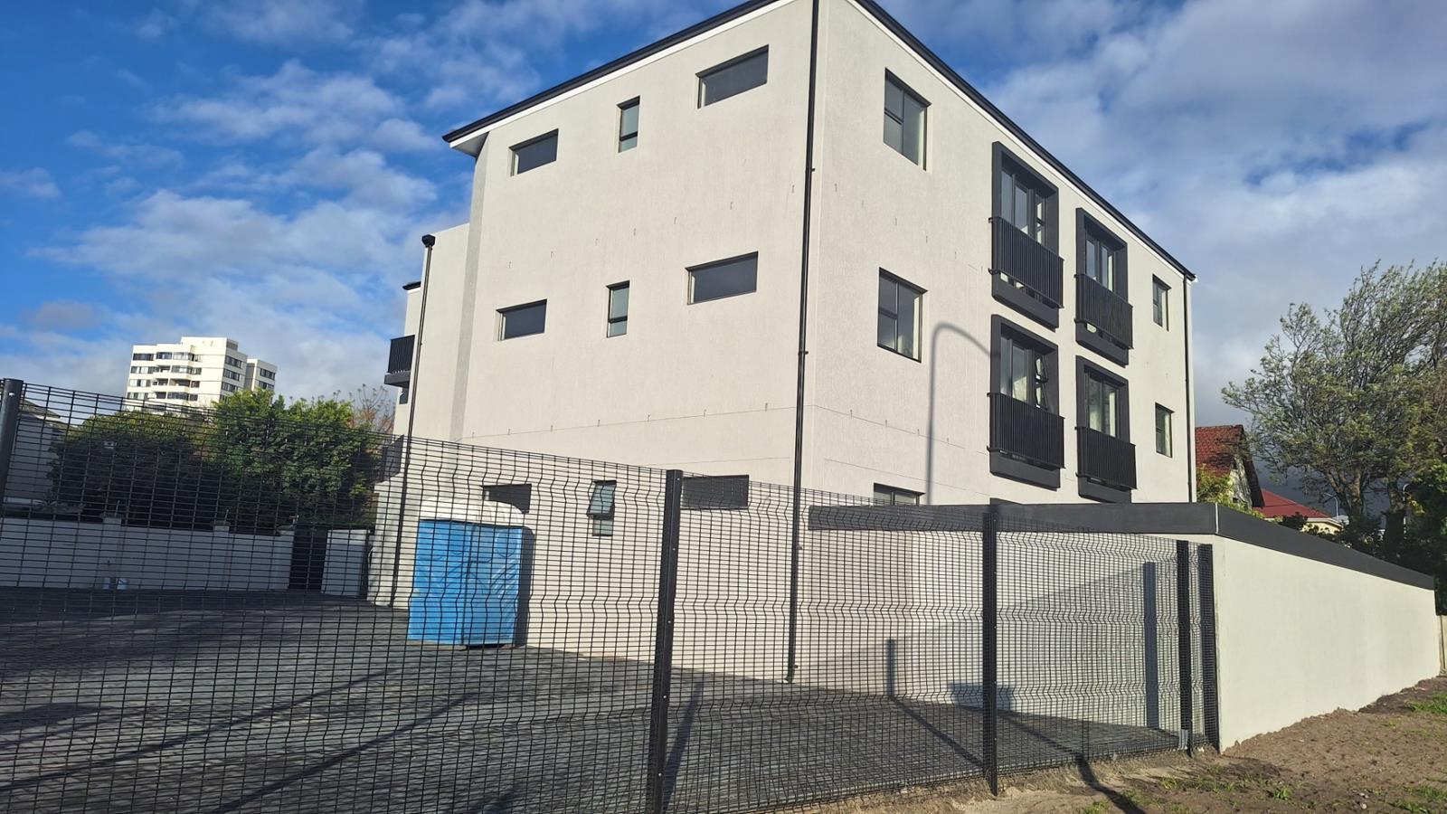 2 Bedroom Apartment in Claremont