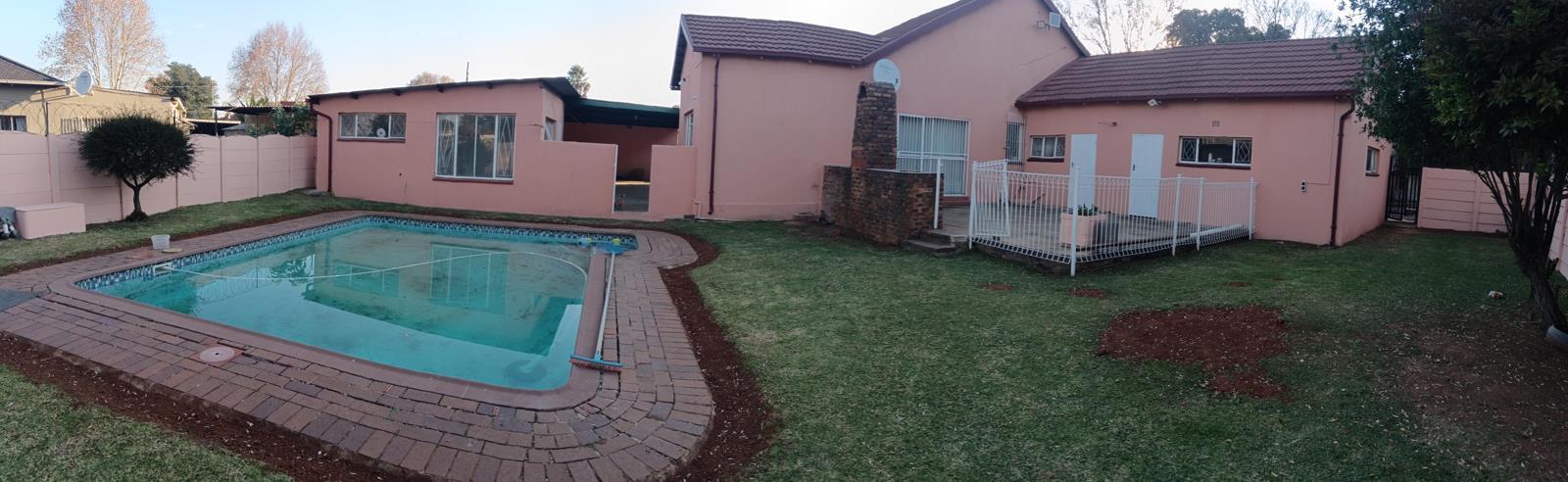 3 Bedroom House in Brakpan Central