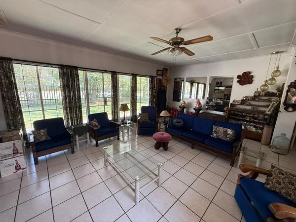 4 Bedroom House in Rhodesfield