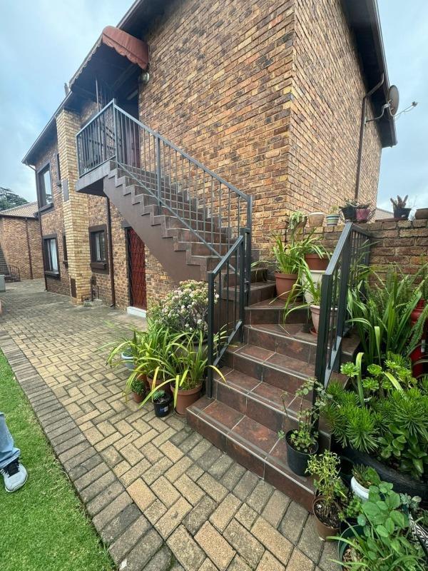 3 Bedroom Townhouse in Bedfordview
