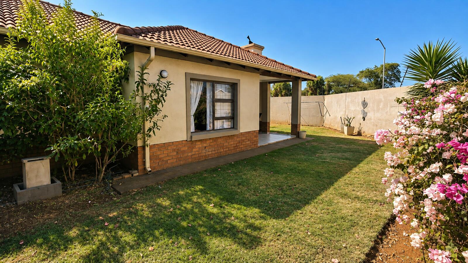 3 Bedroom Townhouse in Sinoville