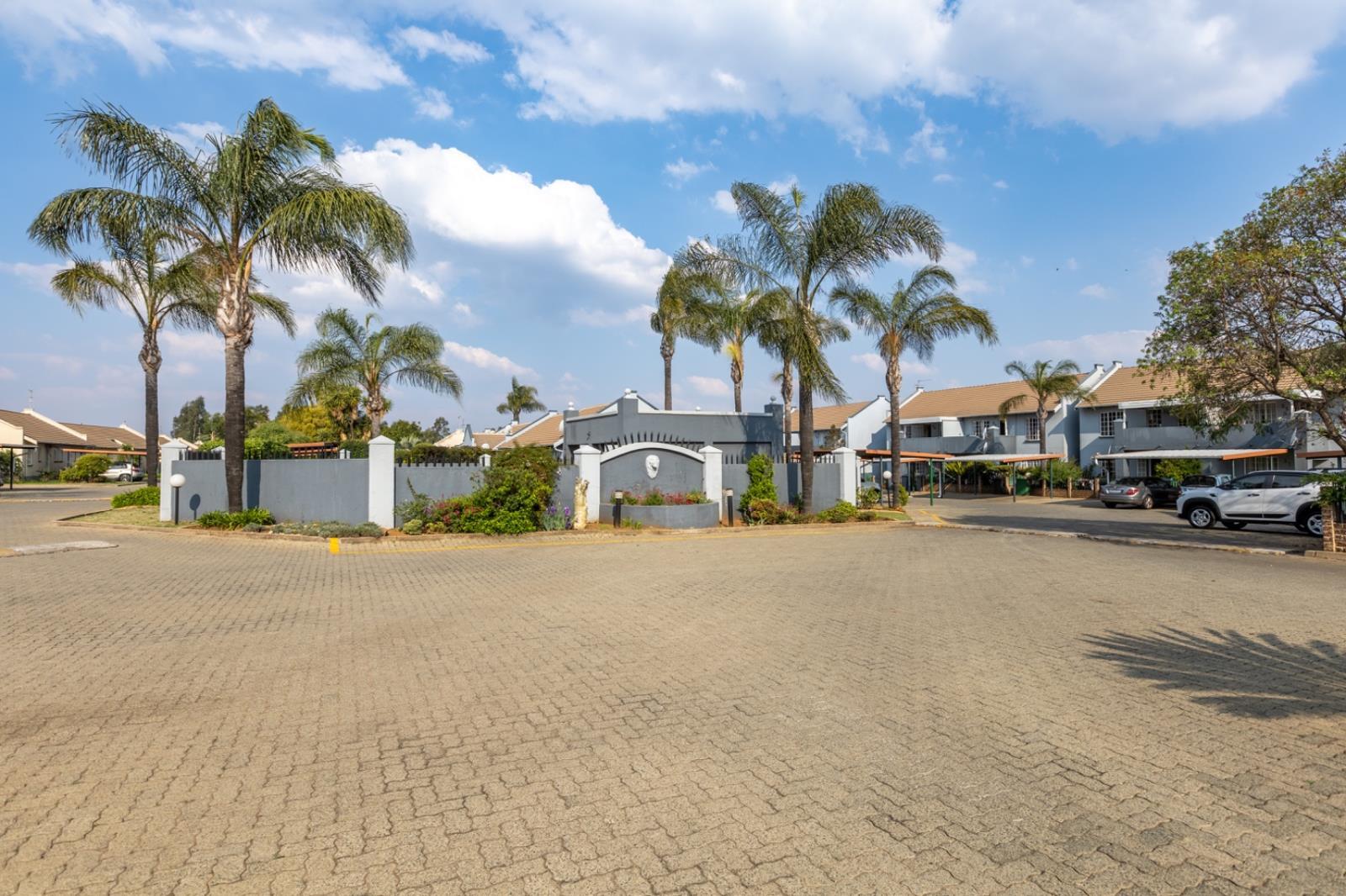 2 Bedroom Apartment in Bartlett