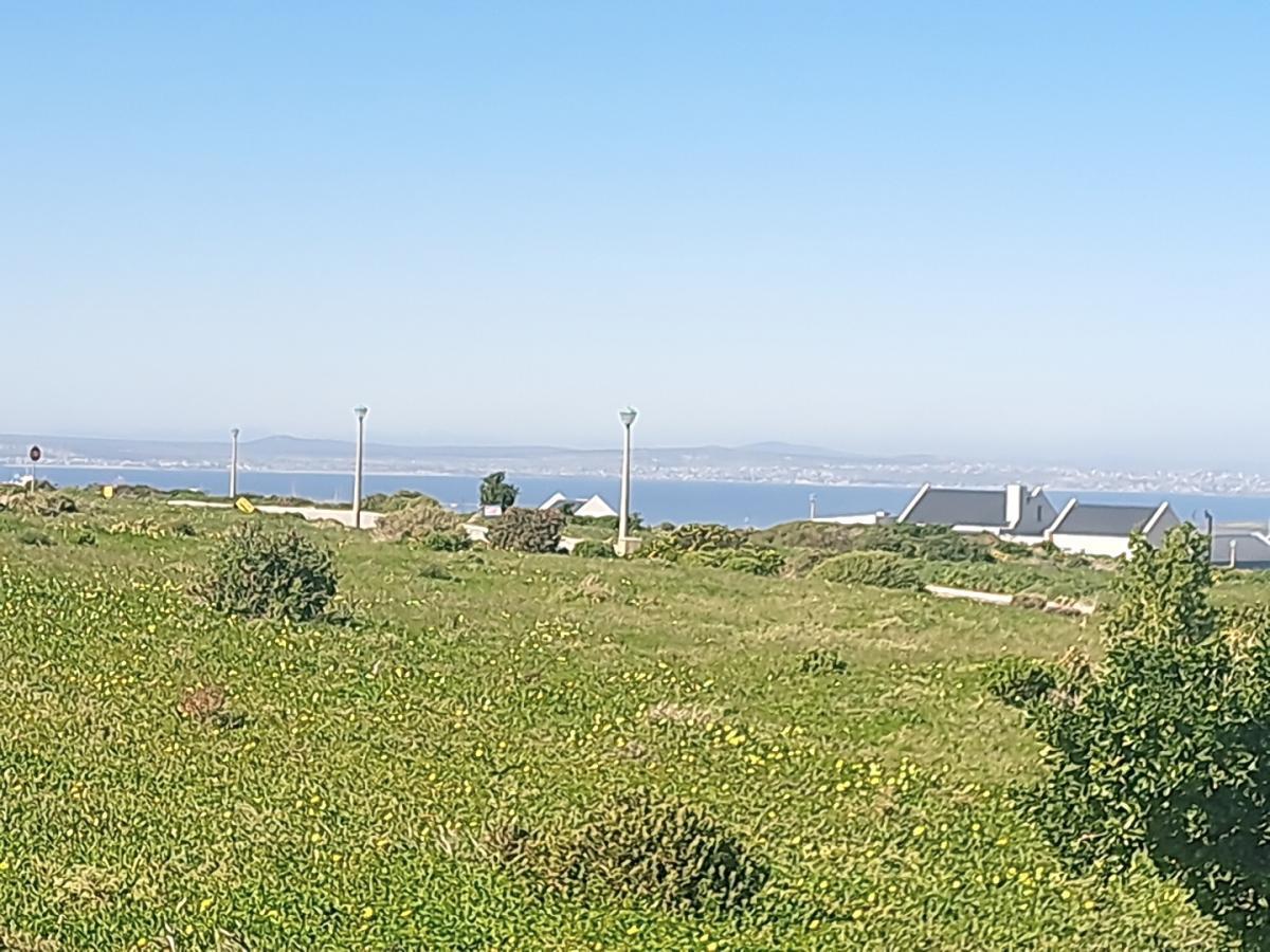 751 m² Land available in Hoogland
