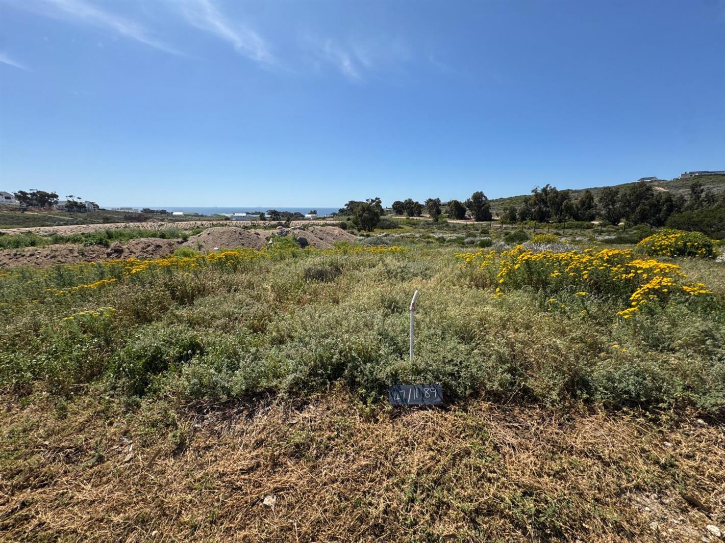 404 m² Land available in St Helena Views