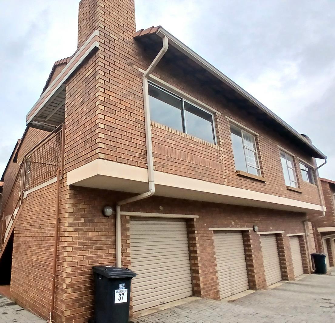 2 Bedroom Townhouse in Paramount Estate