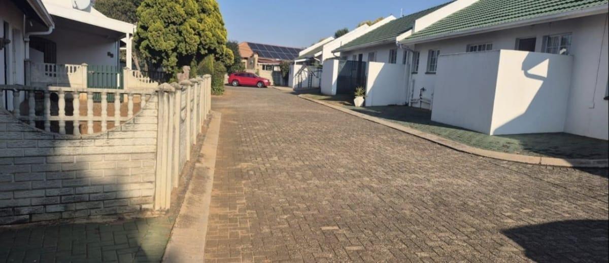 3 Bedroom Townhouse in Bergsig