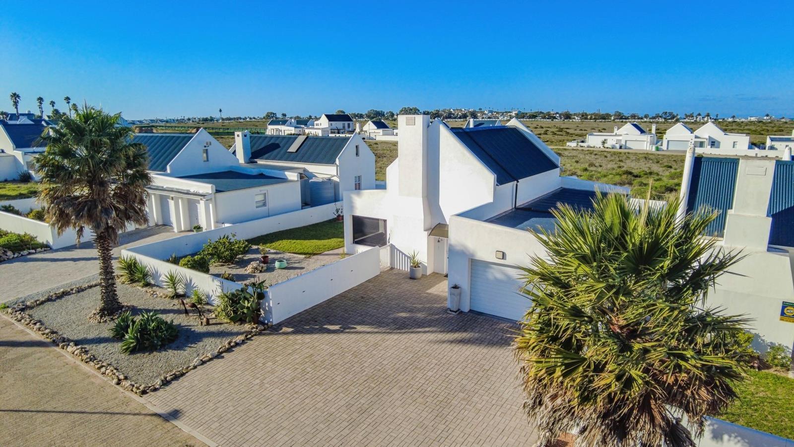 2 Bedroom House in Lampiesbaai