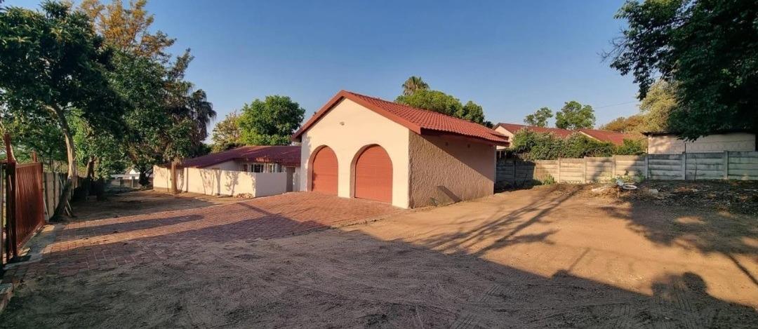 4 Bedroom House in Johannesburg North