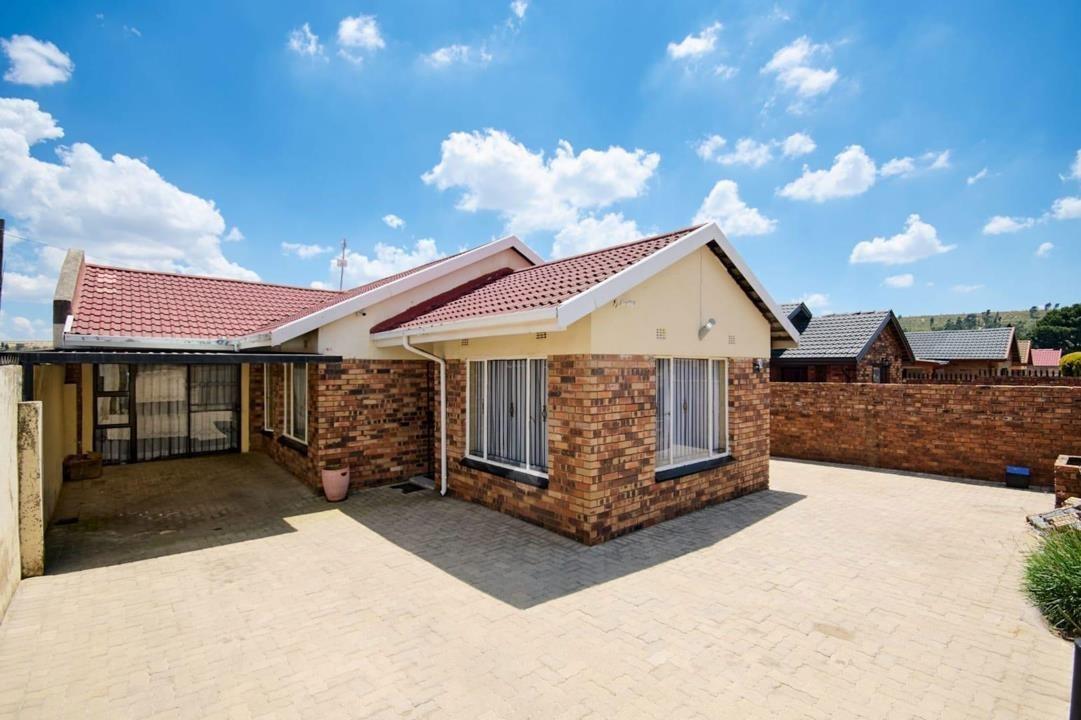 3 Bedroom House in Diepkloof