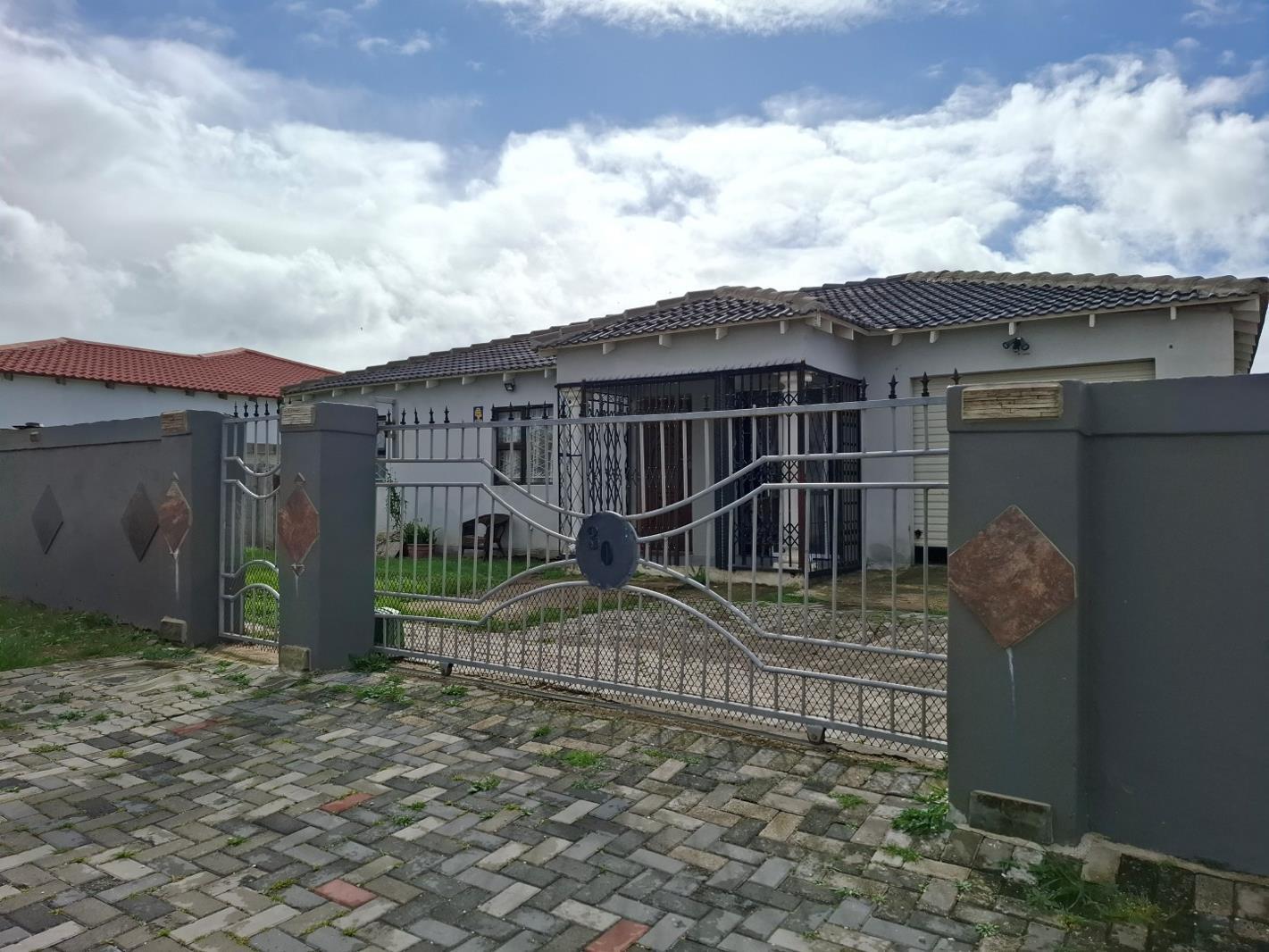 3 Bedroom House in Bluewater Bay