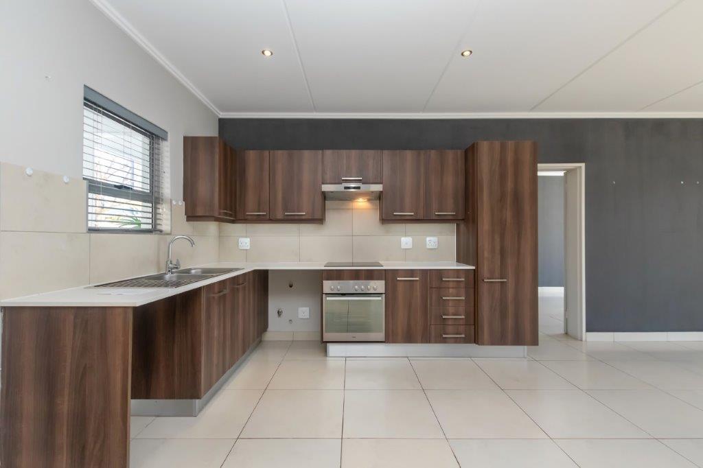 2 Bedroom Apartment in Sandown