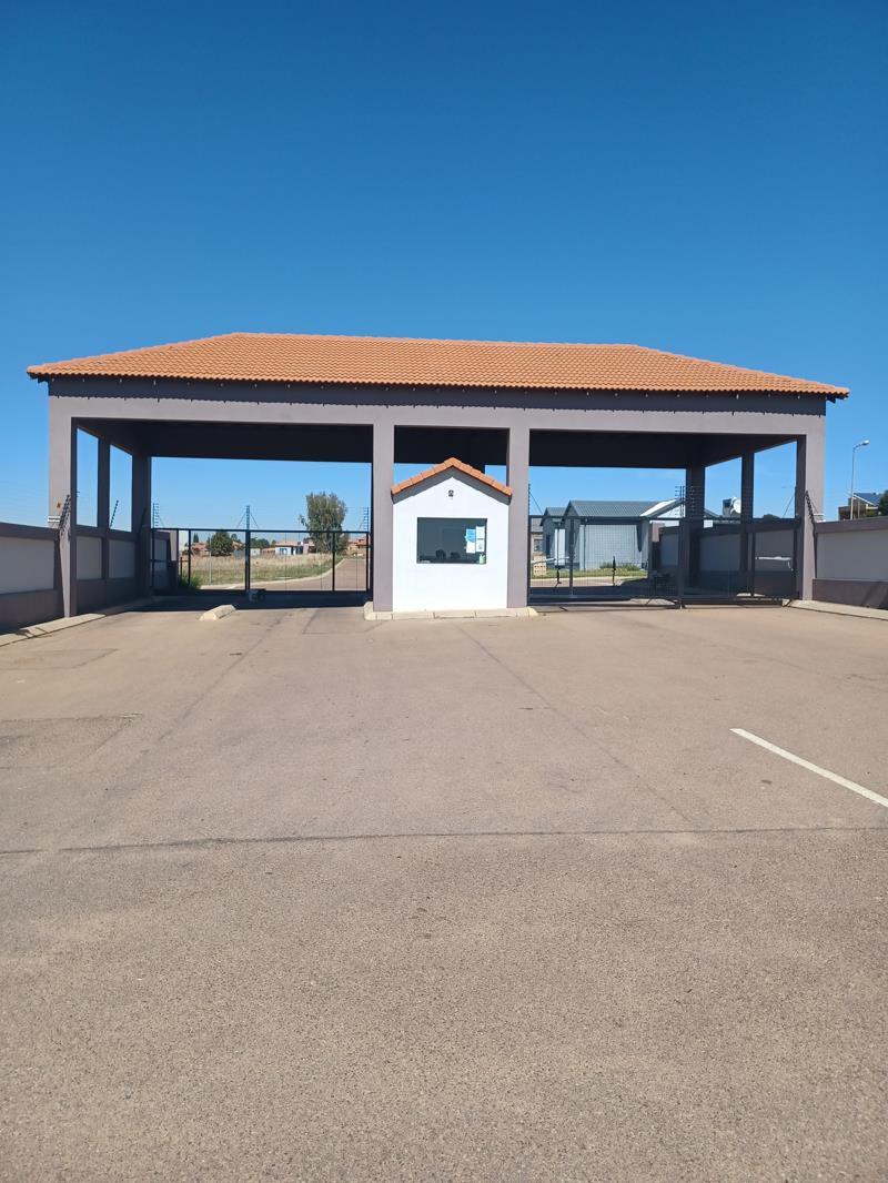 1 872 m² Land available in Rayton