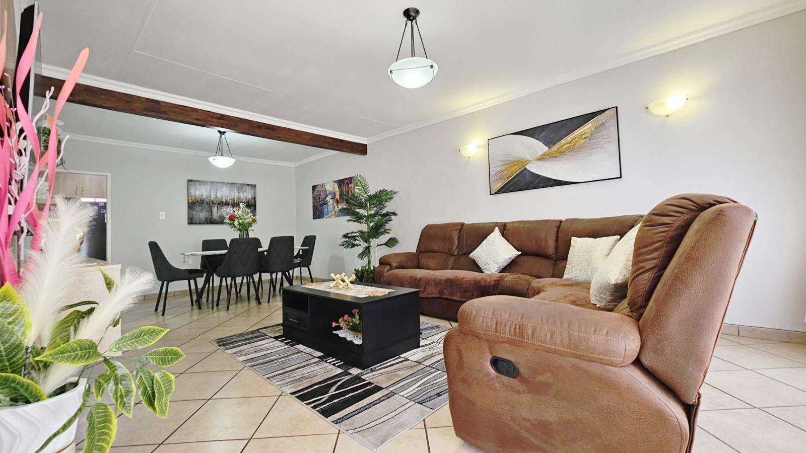3 Bedroom Townhouse in Three Rivers