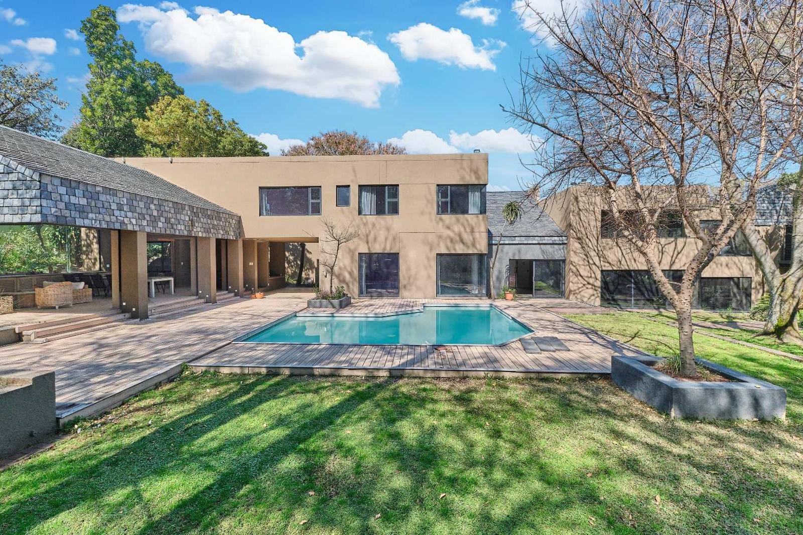 4 Bedroom House in Bryanston