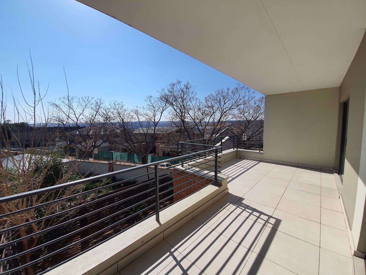 2 Bedroom Apartment in Dainfern