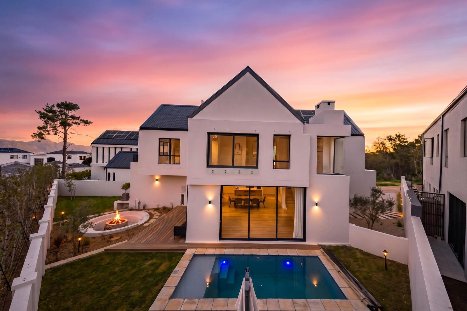 5 Bedroom House in Spanish Farm