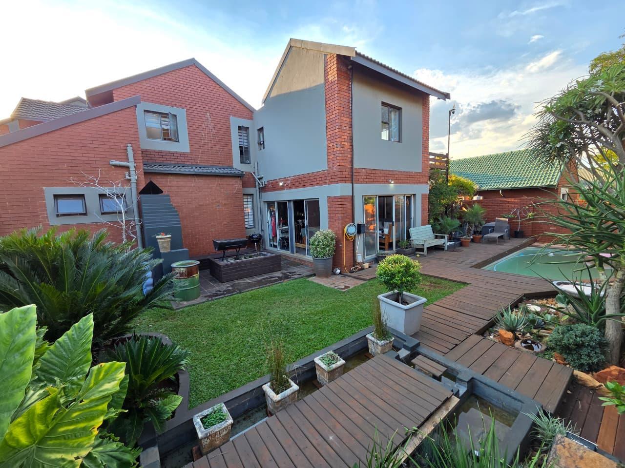 3 Bedroom House in Montana Park