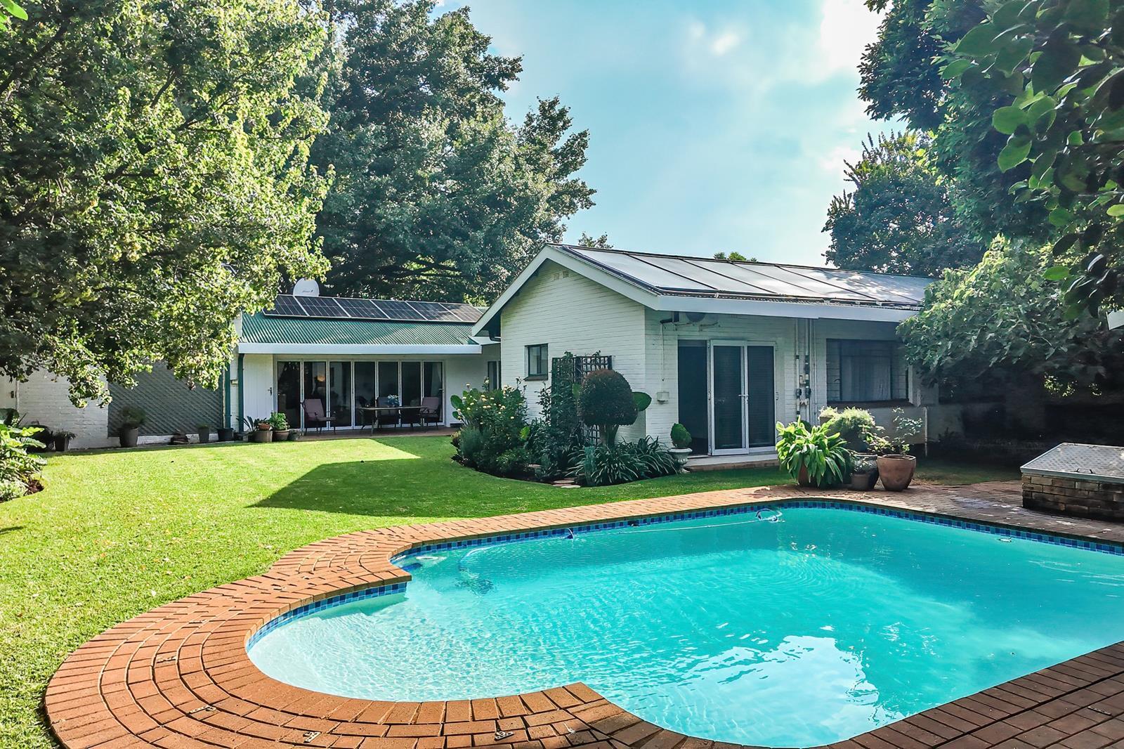5 Bedroom House in Franklin Roosevelt Park