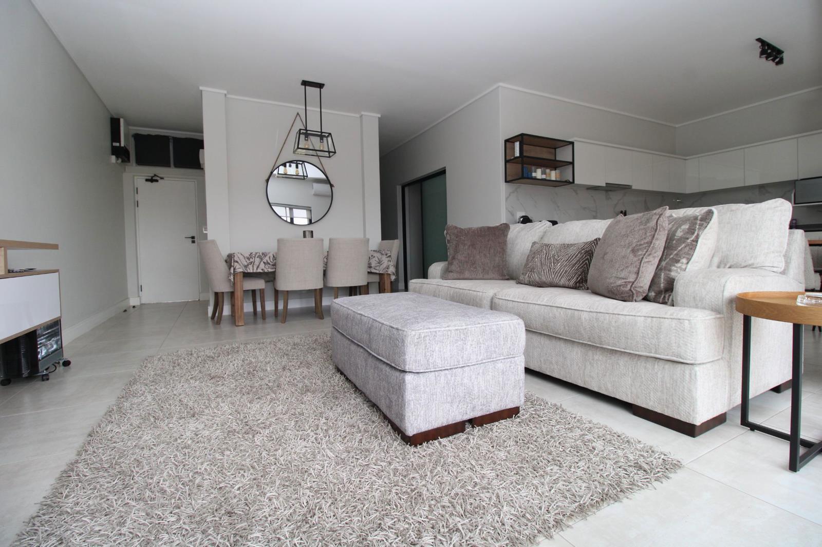 3 Bedroom Apartment in Waterfall Estate