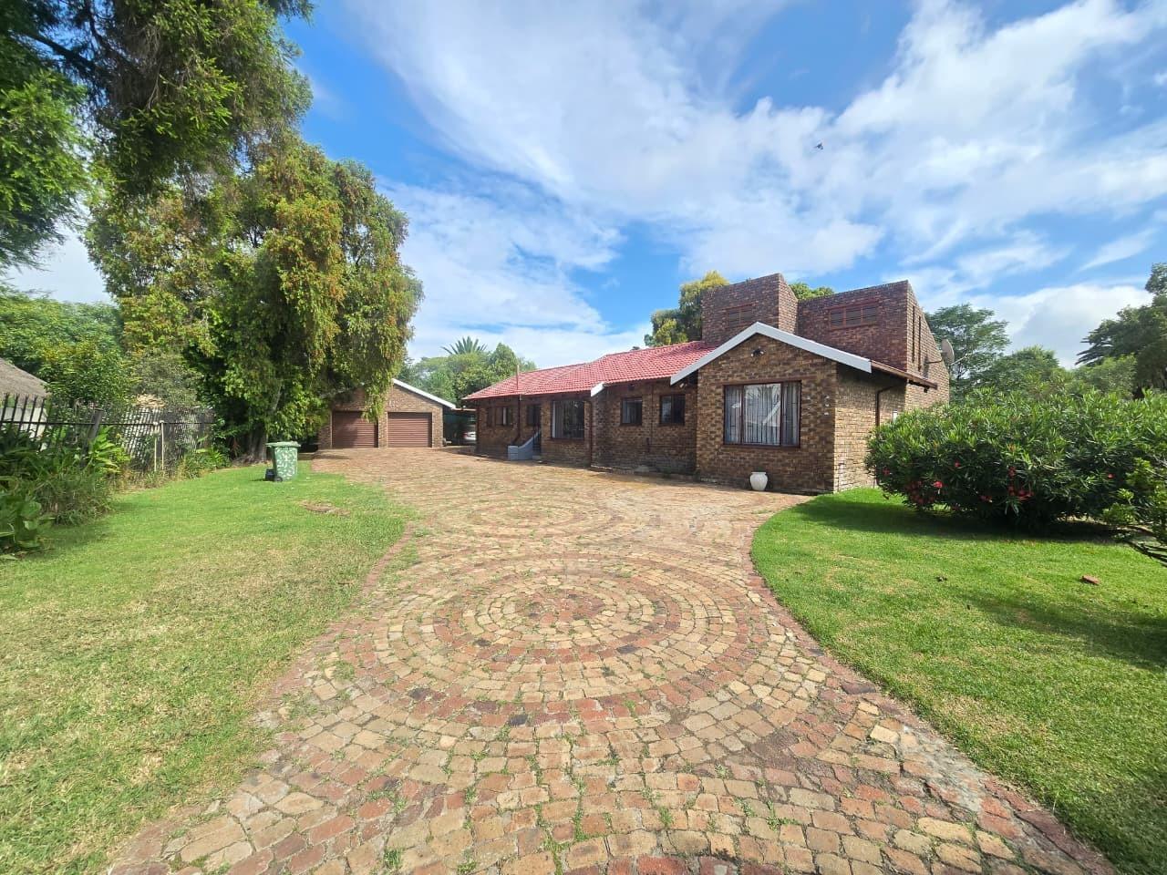 4 Bedroom House in Brackenhurst