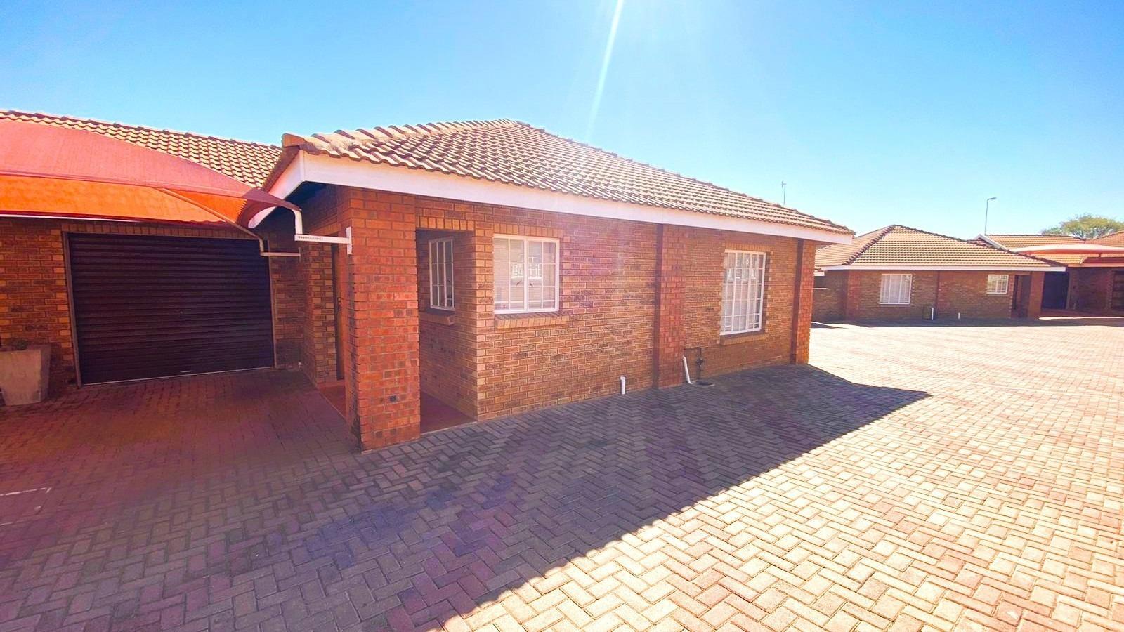 2 Bedroom Townhouse in Bendor