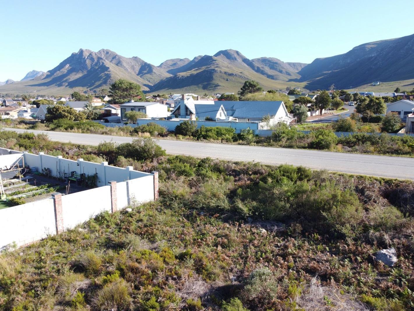 973 m² Land available in Kleinmond