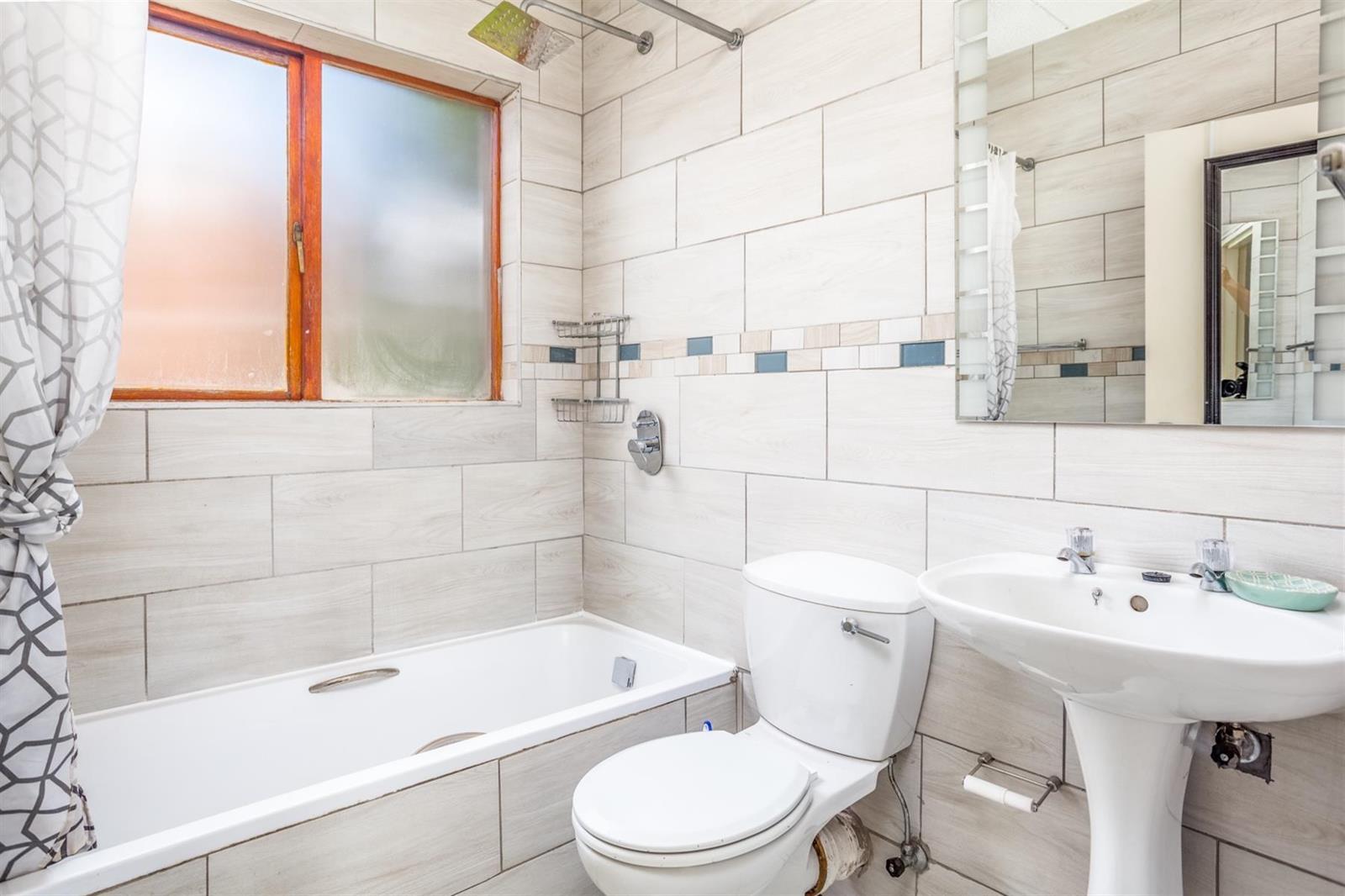 1 Bedroom Apartment in Hyde Park