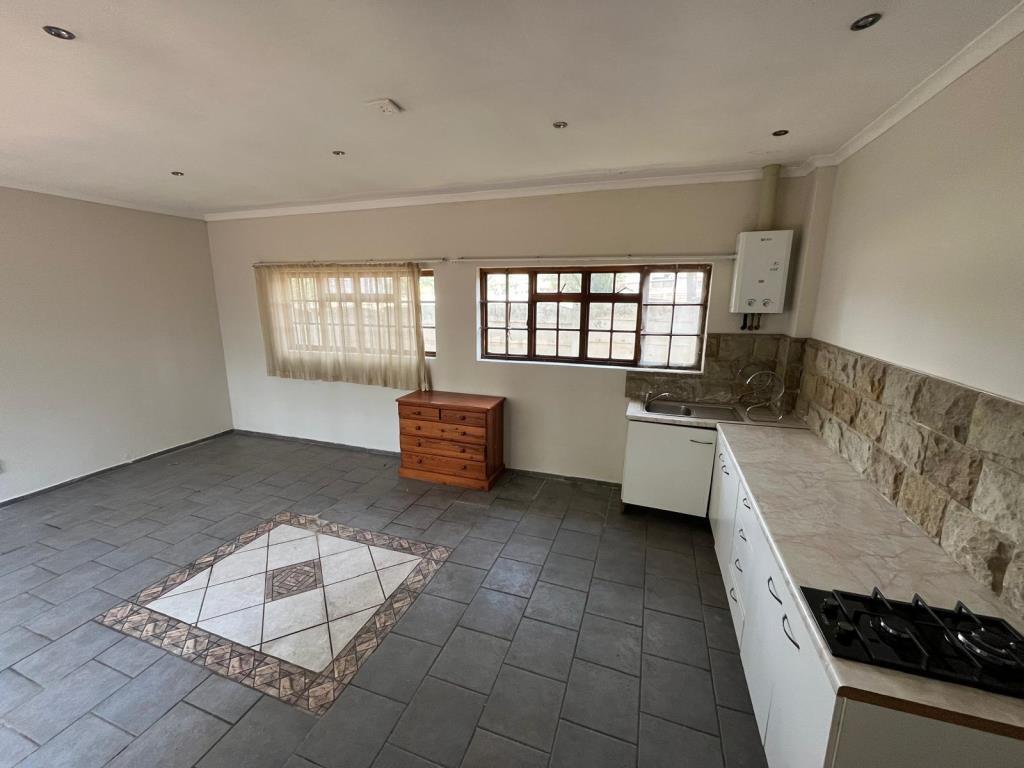 1 Bedroom Garden Cottage in Illiondale