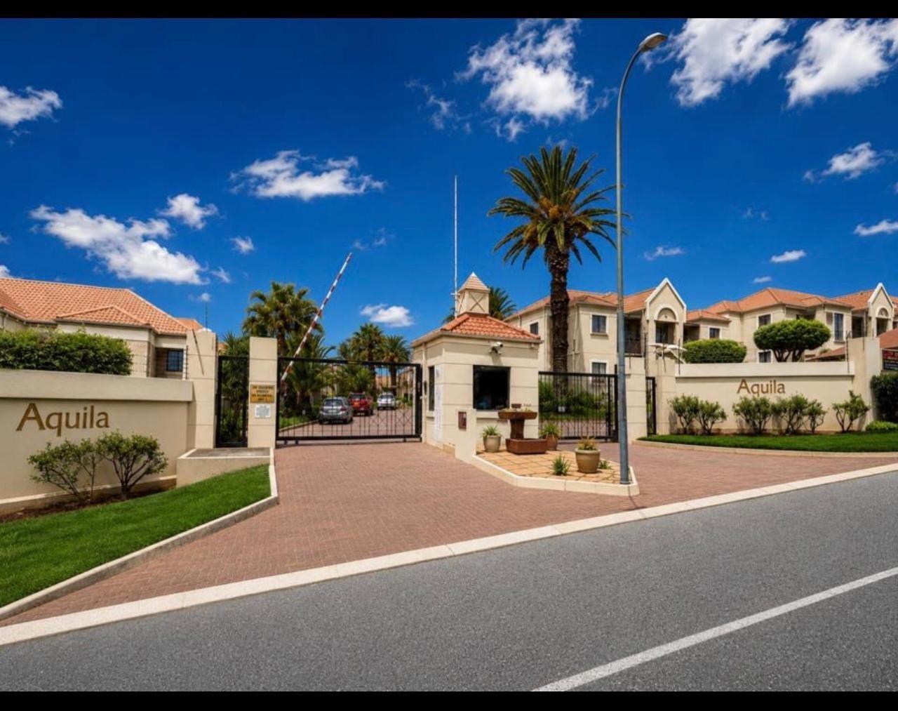2 Bedroom Townhouse in Oakdene