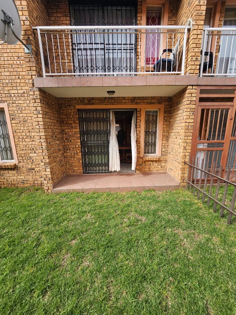 2 Bedroom Apartment in Rosettenville