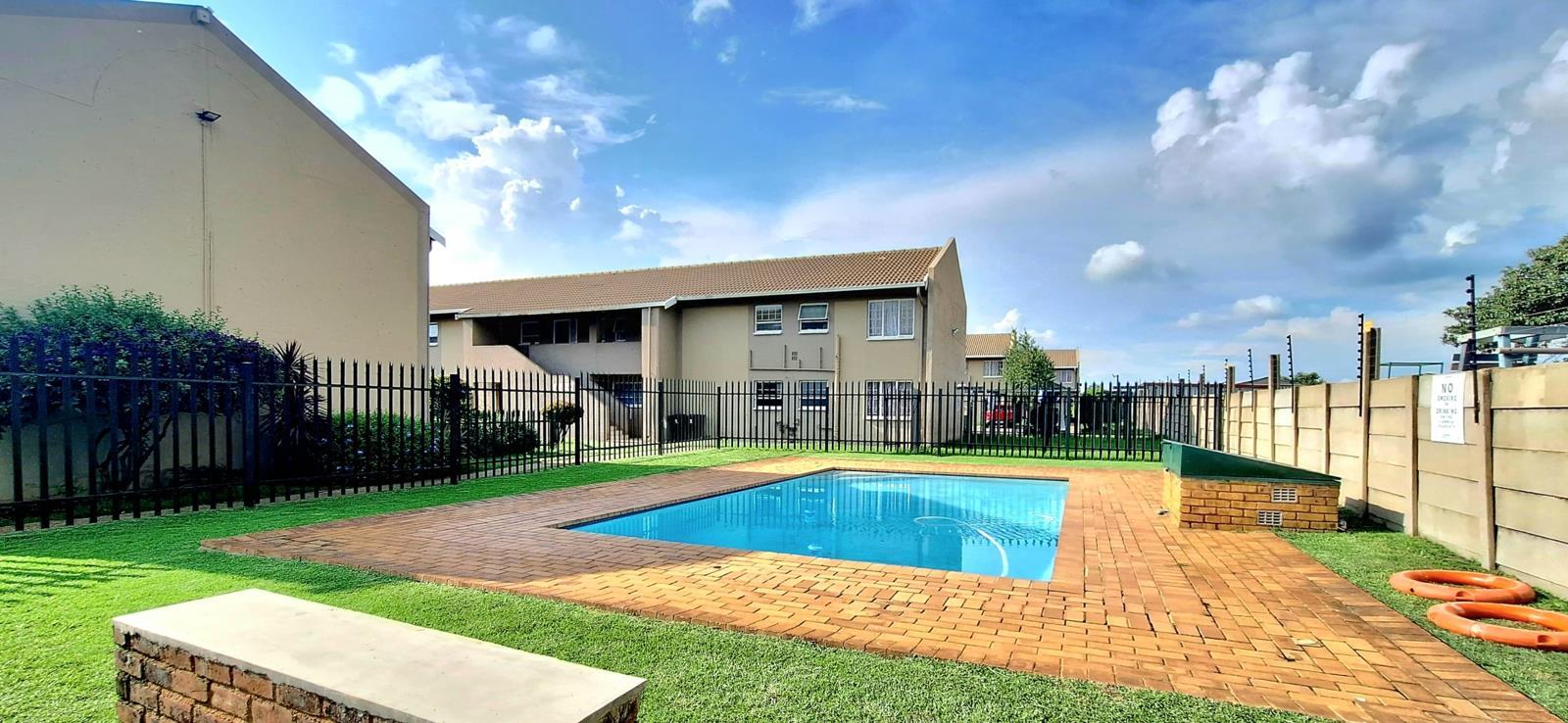 2 Bedroom Apartment in Ravenswood