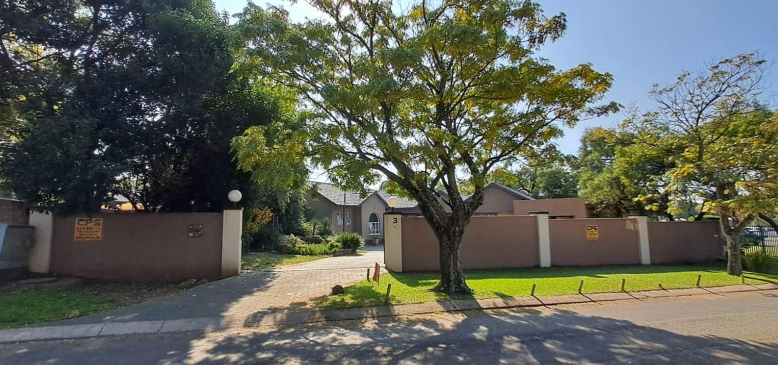 3 Bedroom House in Brackenhurst