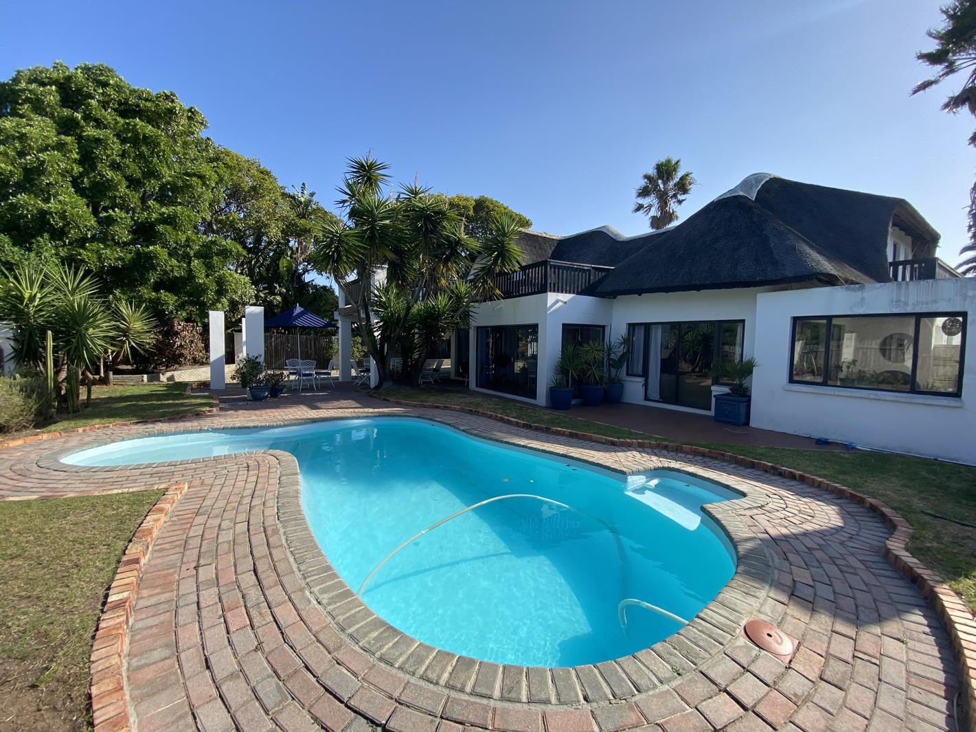 4 Bedroom House in St Francis Bay