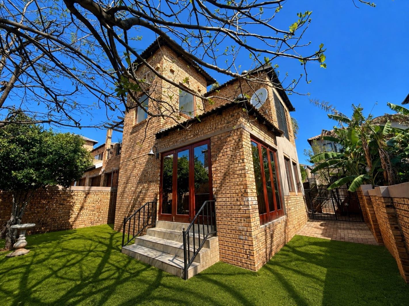 2 Bedroom Townhouse in Willowbrook