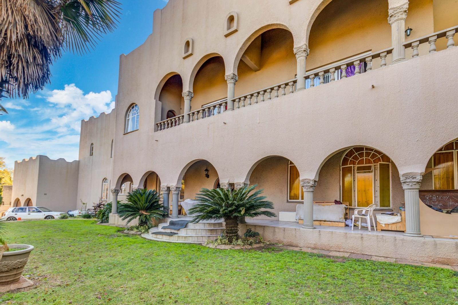 6 Bedroom House in Vanderbijlpark SE