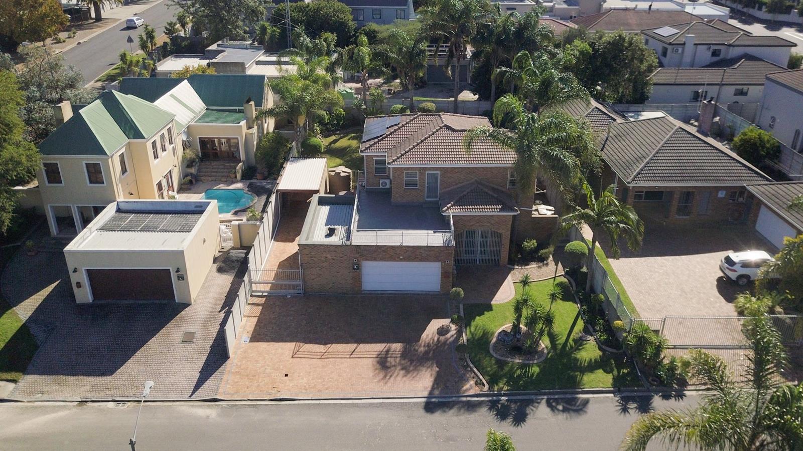 3 Bedroom House in Protea Heights
