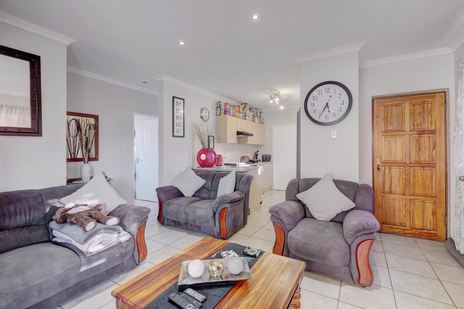 2 Bedroom Townhouse in Parsons Vlei