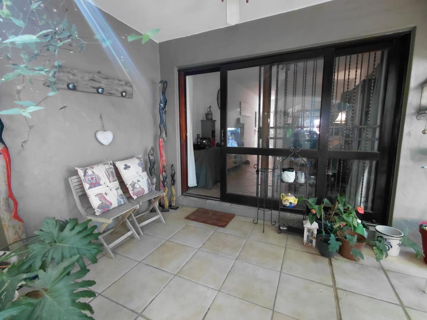 1 Bedroom Apartment in Lonehill