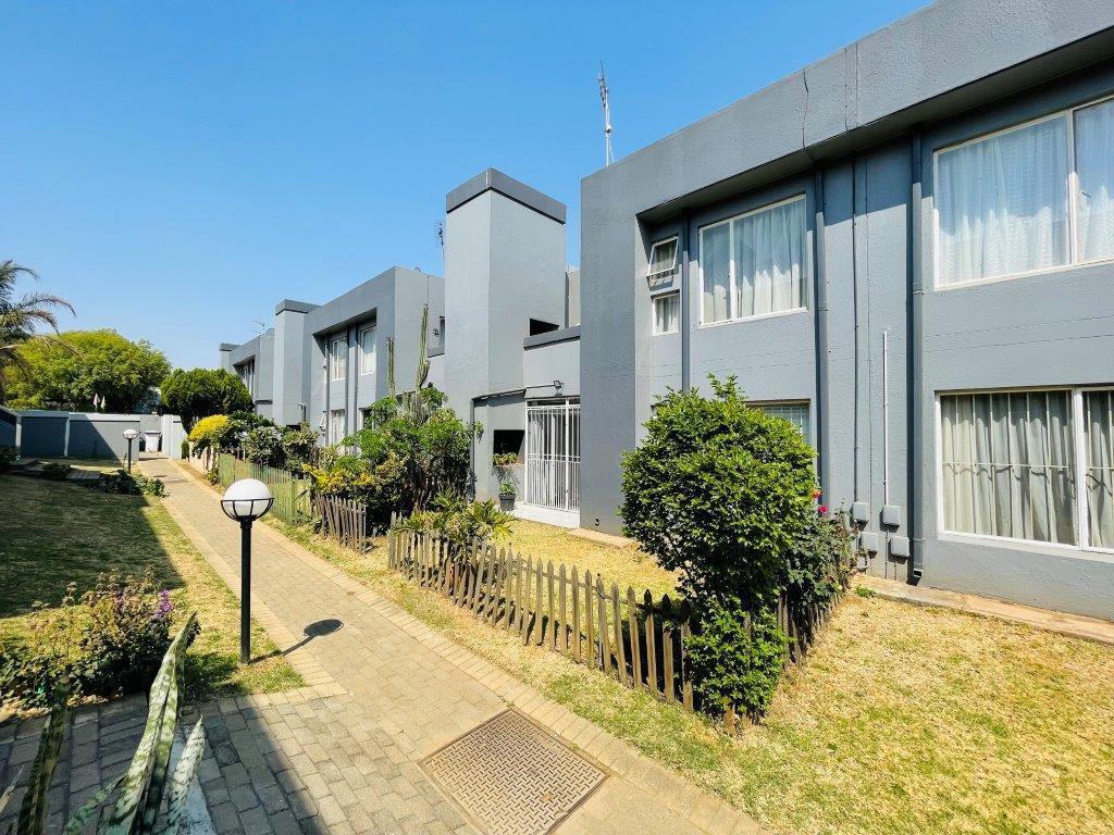 2 Bedroom Townhouse in Mulbarton