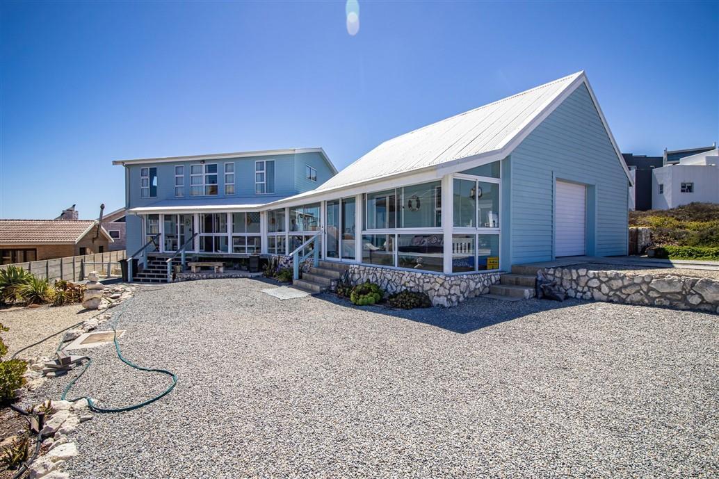 3 Bedroom House in Yzerfontein
