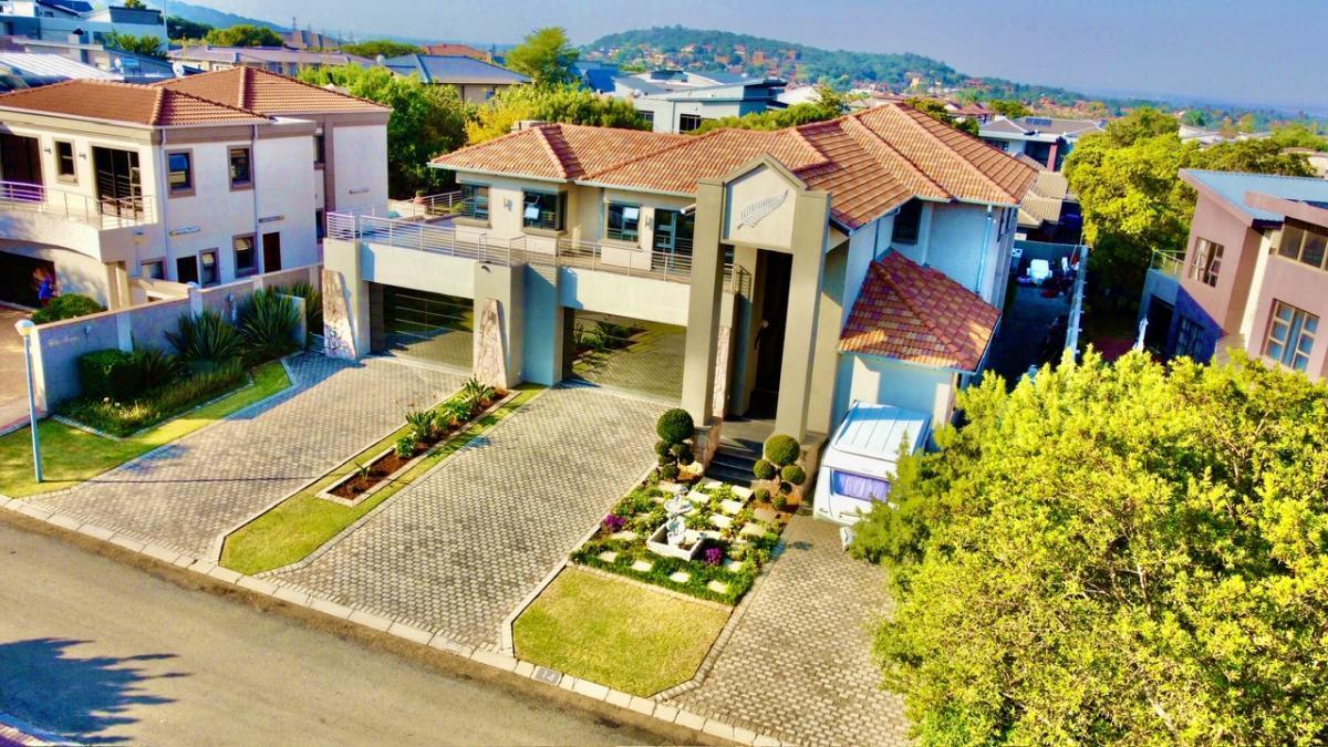 6 Bedroom House in Meyersdal Nature Estate