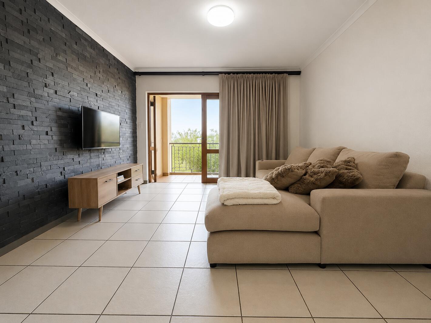 2 Bedroom Apartment in Ferndale