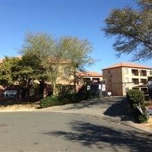 2 Bedroom Apartment in Weltevreden Park