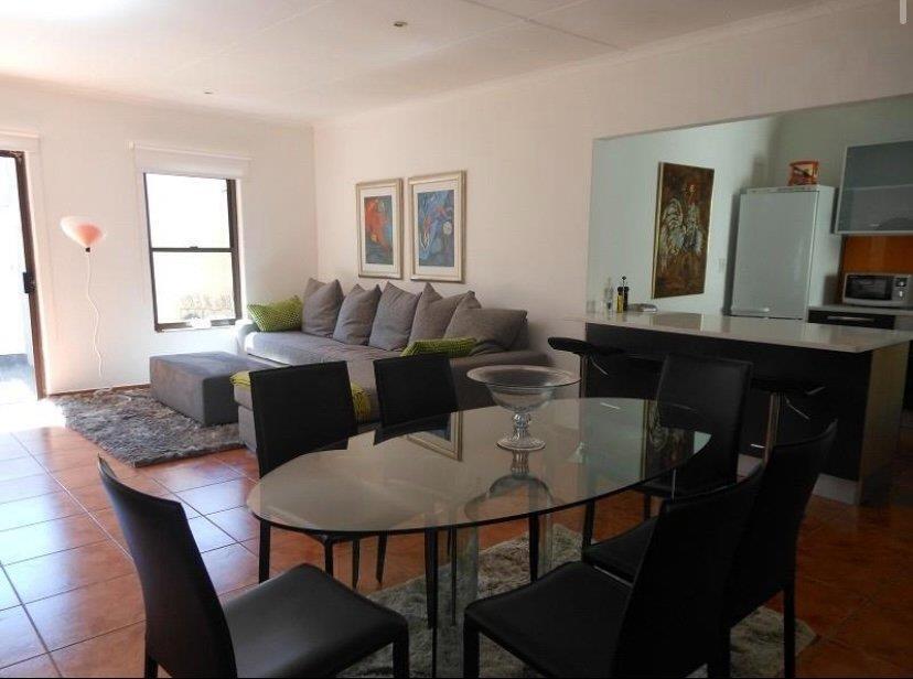 2 Bedroom House in Saxonwold