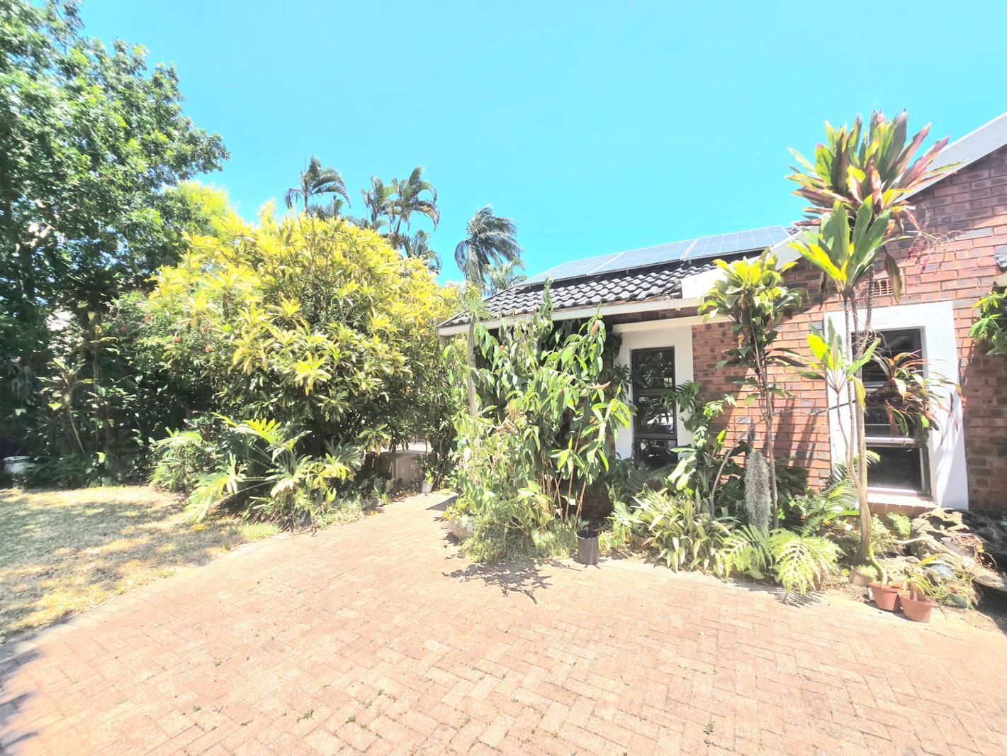4 Bedroom House in Meer En See