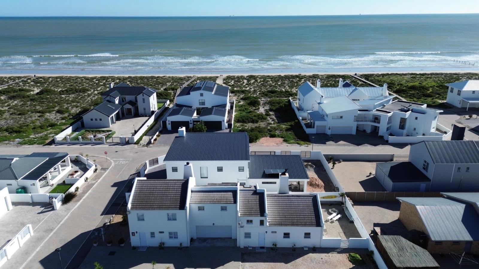 5 Bedroom House in Dwarskersbos