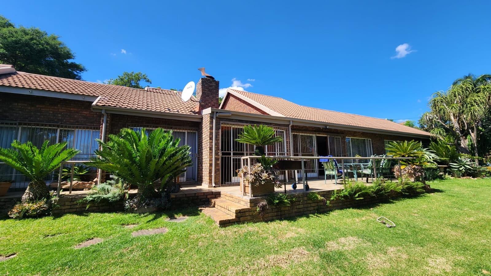 5 Bedroom House in Florauna