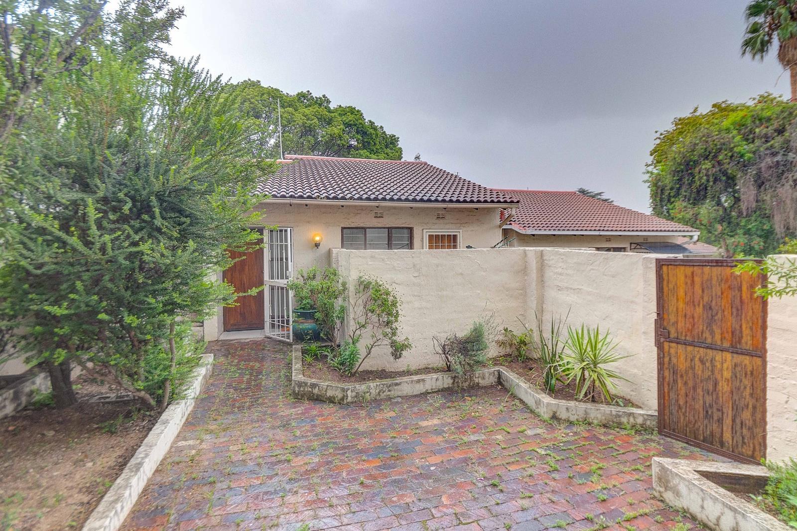2 Bedroom Townhouse in Buccleuch